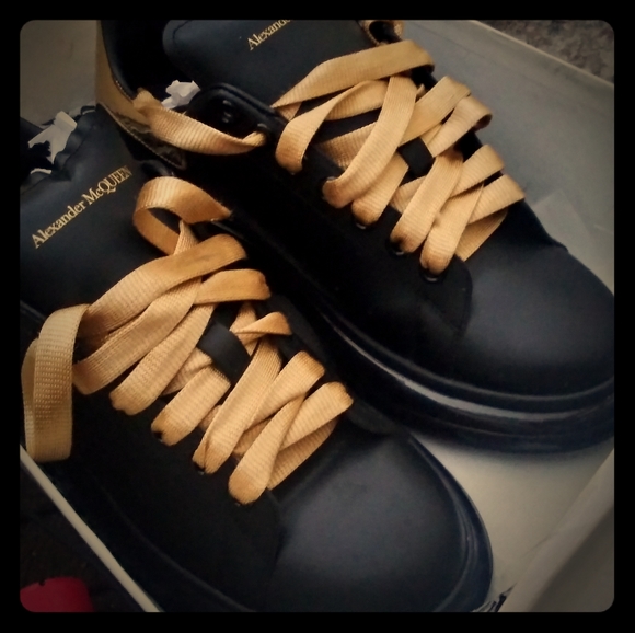 alexander mcqueen size 10.5